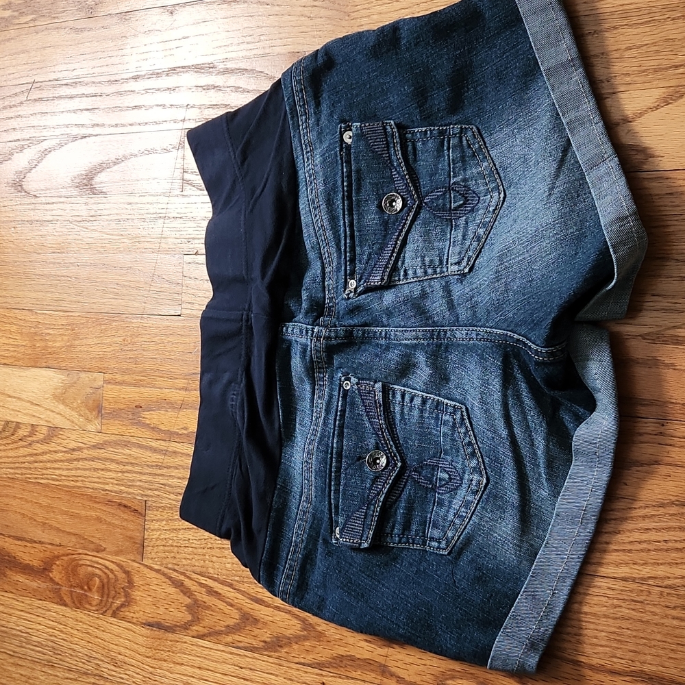 Paris Blues maternity denim Jean shorts size M - Picture 2 of 3